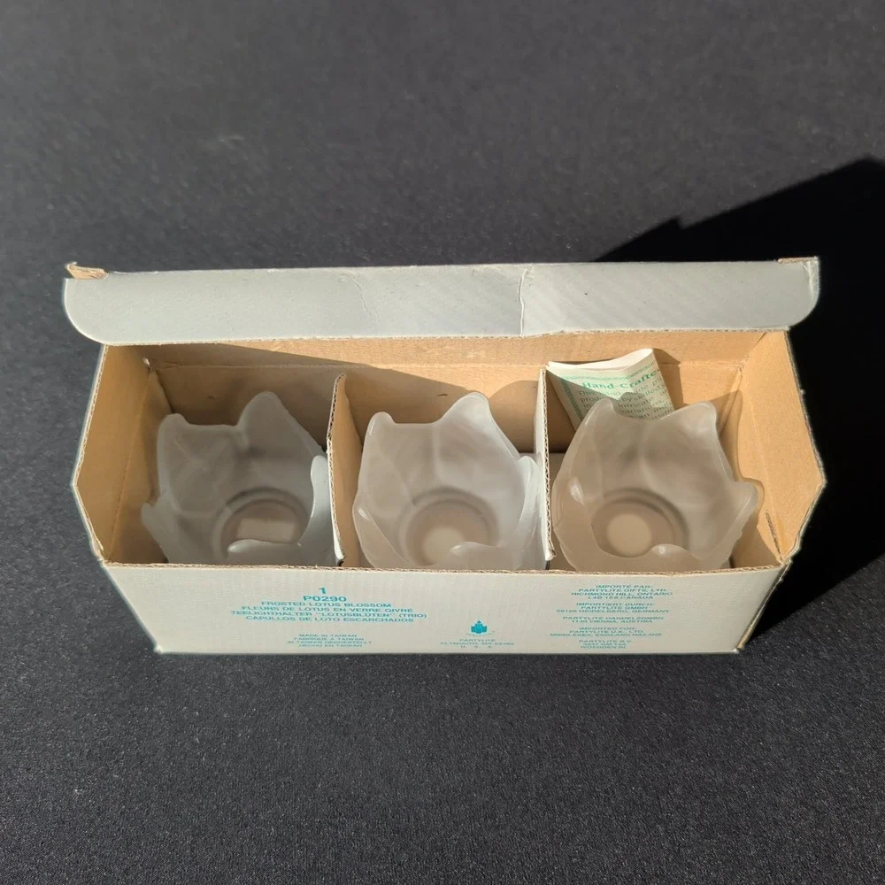 Set of‎ 3 Partylite Frosted Lotus Blossom Glass Votive Candle Holders P0290